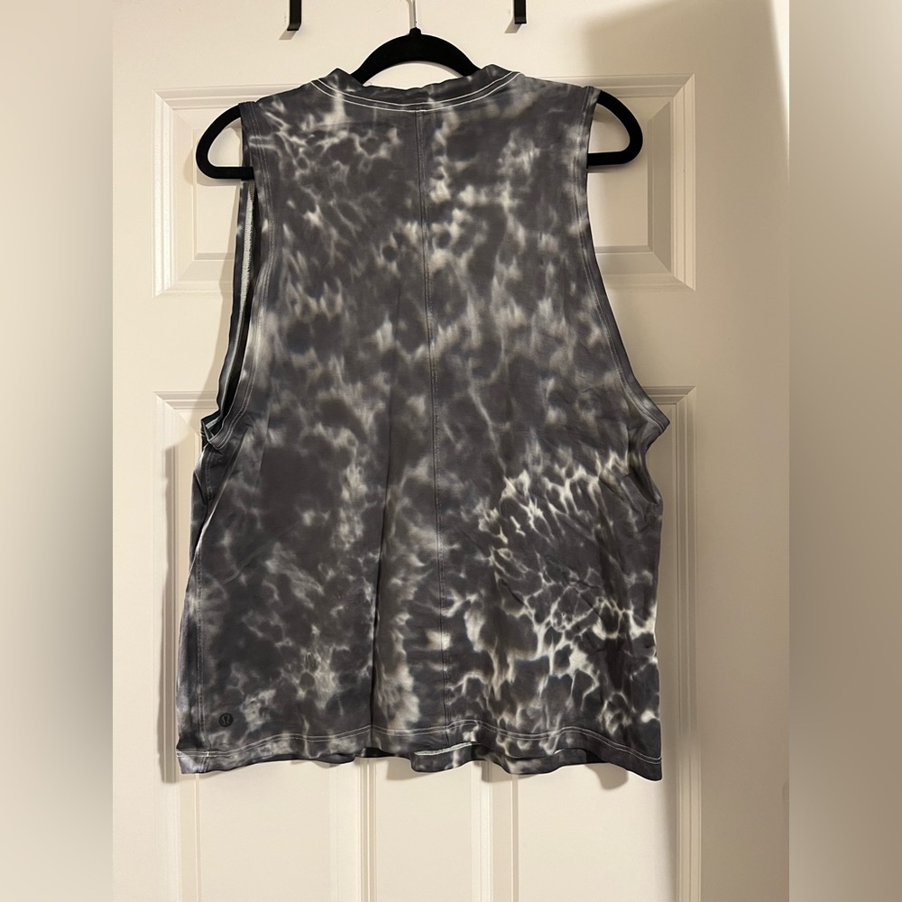 Gray and white, oversized, Lululemon acid wash tank top.